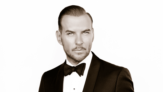 Matt Goss in a tuxe