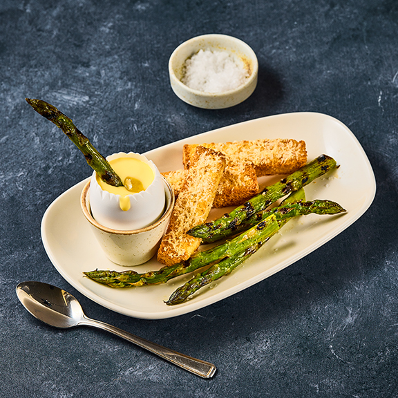 Dippy asparagus & cheesy brioche soldiers - English mustard & blue cheese hollandaise